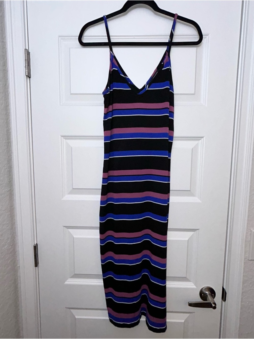 Express Stripe Print Ribbed Midi Bodycon Dress - Picture 3 of 10